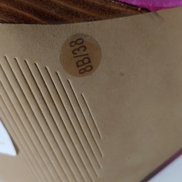 Jessica Simpson Pink Heels with Bow - Picture 11 of 16